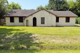 550 E Melville Dr, Crosby, TX 77532 - Photo 1