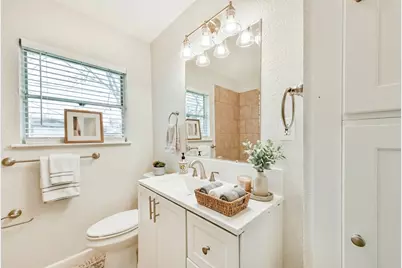 5855 Beldart Street, Houston, TX 77033 - Photo 10