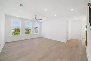 1321 Alexander St, Houston, TX 77008 - Photo 12