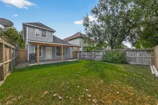 8253 Fuqua Gardens Dr, Houston, TX 77075 - Photo 38