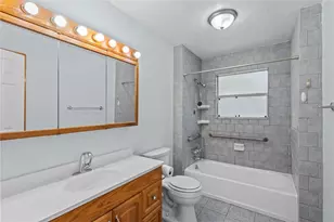 336 Reppert St, Bacliff, TX 77518 - Photo 8
