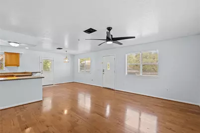 336 Reppert Street #A, Bacliff, TX 77518 - Photo 4