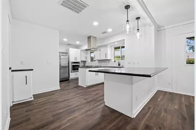 5830 Yarwell Drive, Houston, TX 77096 - Photo 14