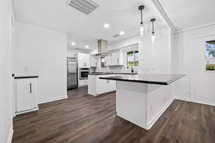 5830 Yarwell Dr, Houston, TX 77096 - Photo 14