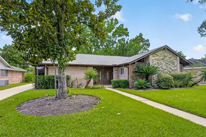 5830 Yarwell Drive, Houston, TX 77096 - Photo 2