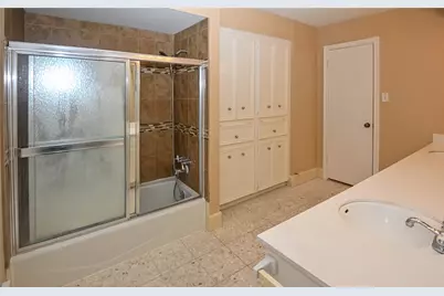 1830 Saddlecreek Drive, Houston, TX 77090 - Photo 32