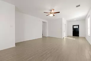 31335 Horseshoe Meadow Bend Ln, Fulshear, TX 77441 - Photo 4