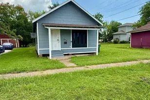 932 Dallas, Port Arthur, TX 77640 - Photo 2