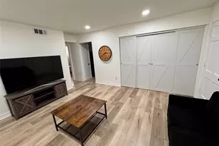 3131 Southwest Fwy, Houston, TX 77098 - Photo 6