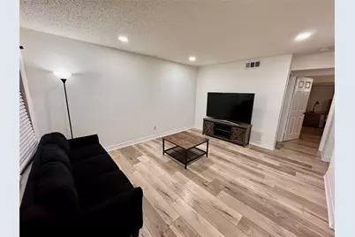 3131 Southwest Freeway #C35, Houston, TX 77098 - Photo 12