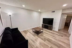 3131 Southwest Fwy, Houston, TX 77098 - Photo 12