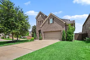 641 Kickapoo Ct, Webster, TX 77598 - Photo 2