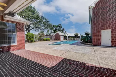10713 Greenwillow Street, Houston, TX 77035 - Photo 40