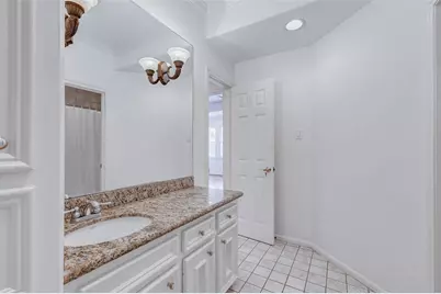 10713 Greenwillow Street, Houston, TX 77035 - Photo 32