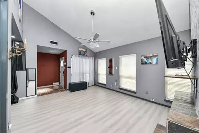 7877 Kendalia Drive, Houston, TX 77036 - Photo 6