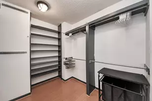 7877 Kendalia Dr, Houston, TX 77036 - Photo 22