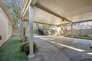 230 Gessner Rd, Houston, TX 77024 - Photo 30