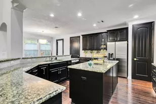 2523 Watts St, Houston, TX 77030 - Photo 6