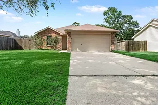 17123 Broken Back Dr, Crosby, TX 77532 - Photo 2