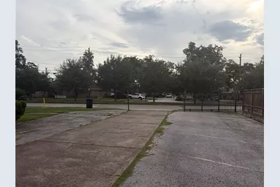 9916 Fulton Street, Houston, TX 77076 - Photo 42