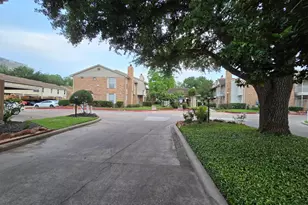 10615 Briar Forest Dr, Houston, TX 77042 - Photo 38