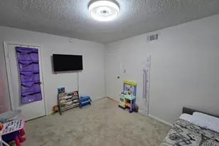 10615 Briar Forest Dr, Houston, TX 77042 - Photo 28
