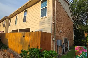 10615 Briar Forest Dr, Houston, TX 77042 - Photo 32