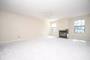 9800 Pagewood Ln, Houston, TX 77042 - Photo 4