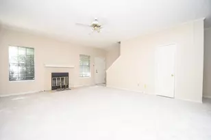 9800 Pagewood Ln, Houston, TX 77042 - Photo 2