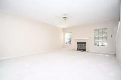 9800 Pagewood Lane #2108, Houston, TX 77042 - Photo 6