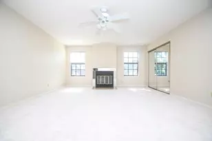 9800 Pagewood Ln, Houston, TX 77042 - Photo 12