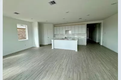 13221 Harbor Point Drive, La Marque, TX 77568 - Photo 6