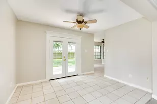 105 Washington Ave, Clute, TX 77531 - Photo 6