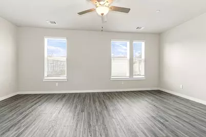 313 N Centro Circle, Shenandoah, TX 77385 - Photo 8