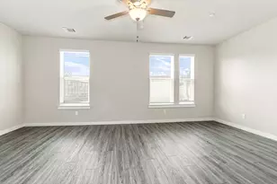 313 N Centro Cir, Shenandoah, TX 77385 - Photo 8