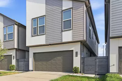 313 N Centro Circle, Shenandoah, TX 77385 - Photo 2