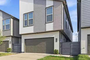 313 N Centro Cir, Shenandoah, TX 77385 - Photo 2