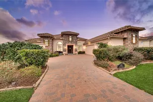 1019 Grand Estates Dr, Richmond, TX 77469 - Photo 2