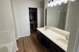 9204 Tejas Ct, La Porte, TX 77571 - Photo 10