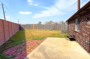 9204 Tejas Ct, La Porte, TX 77571 - Photo 12