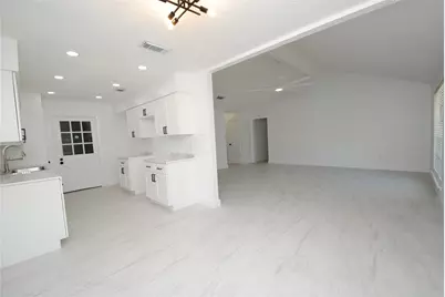 6915 Kearney Drive, Richmond, TX 77469 - Photo 8