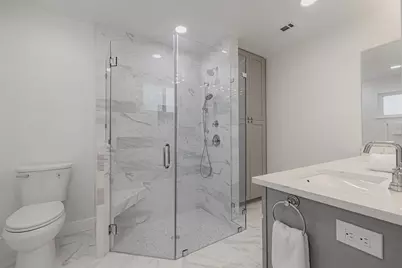 8526 Hiawatha Drive, Houston, TX 77036 - Photo 22