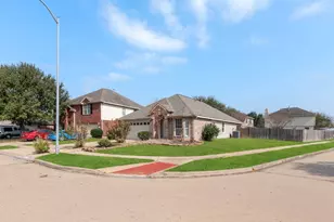 19202 Sunny Leaf Ln, Katy, TX 77449 - Photo 2