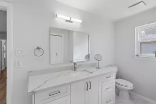 12019 Plumbrook Dr, Houston, TX 77099 - Photo 16