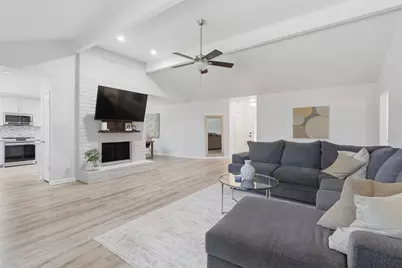 12019 Plumbrook Drive, Houston, TX 77099 - Photo 4