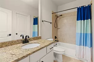 11729 Joan of Arc Dr, Houston, TX 77024 - Photo 32