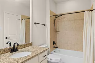 11729 Joan of Arc Dr, Houston, TX 77024 - Photo 34