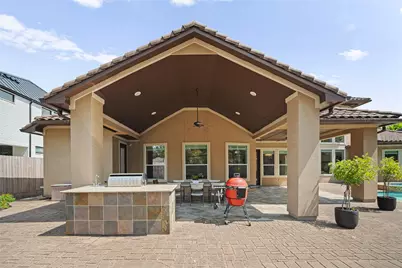 11729 Joan Of Arc Drive, Houston, TX 77024 - Photo 38