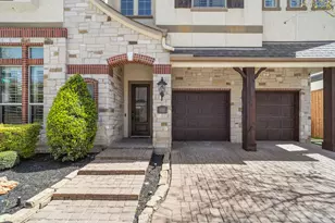 622 Pink Azalea Trail, Houston, TX 77079 - Photo 2