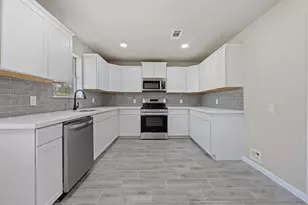 29 County Rd 4011, Dayton, TX 77535 - Photo 8